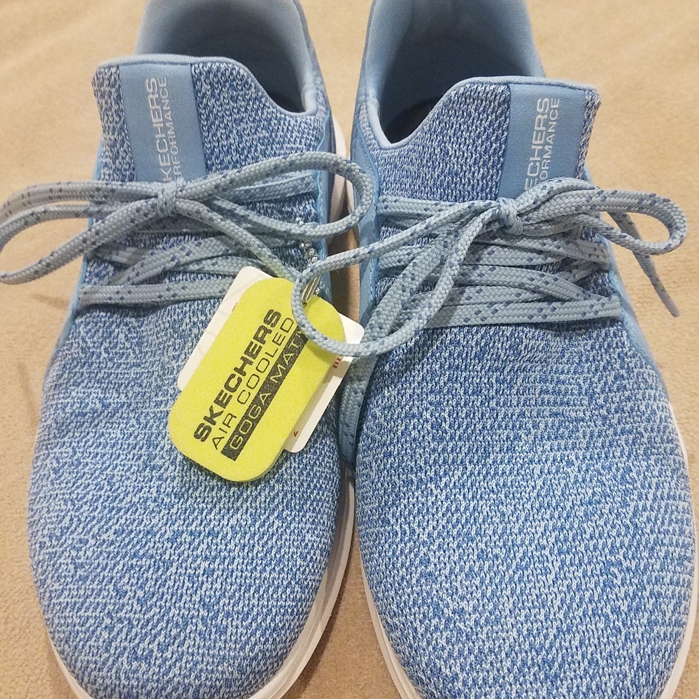 Brand New Sketchers Air Cooled Goga Mat Sneakers